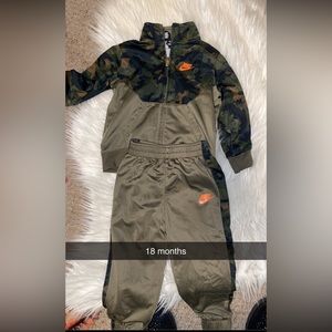 Toddler camouflage green Nike outfit